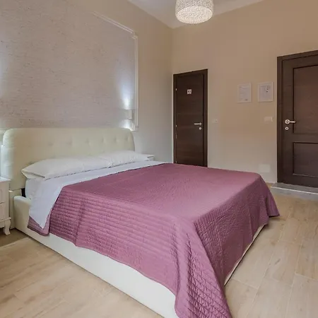 Walker 2 3* רומא