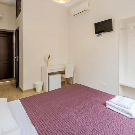 Walker 2 Guest house 3*